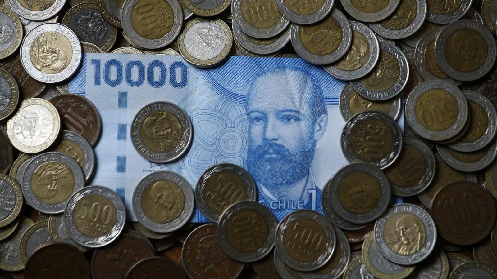 Proyectan aumento salarial del 6% en Chile para 2024